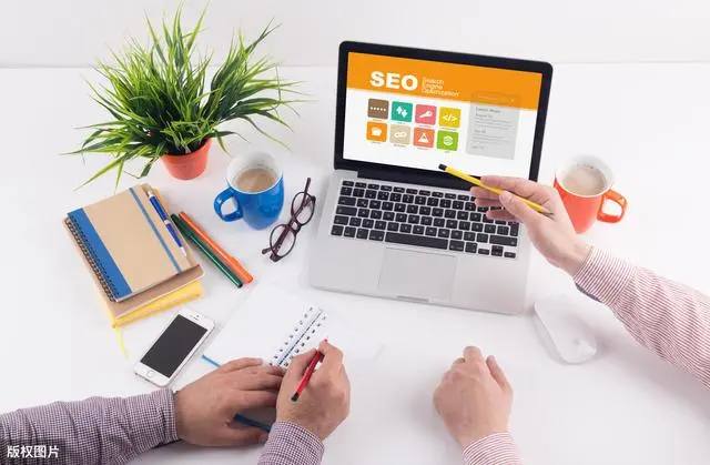 女子银行被插队现场要说法